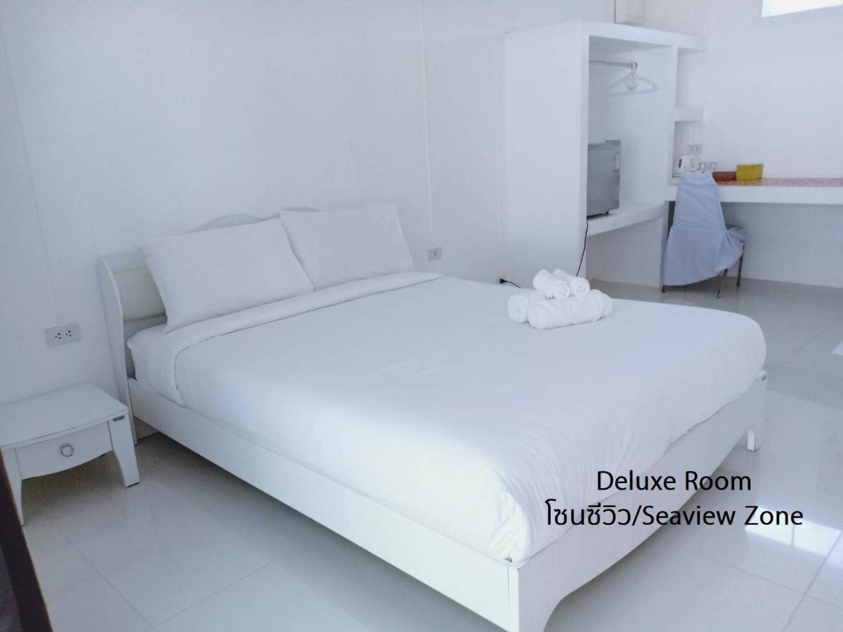 Issara Beach Resort Szicson Kültér fotó